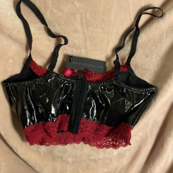 BRAND NEW DOLLSKILL SEXY FAUX LEATHER BRALETTE WITH CROSS ACCENT AND LACE DETAIL - Picture 4 of 5